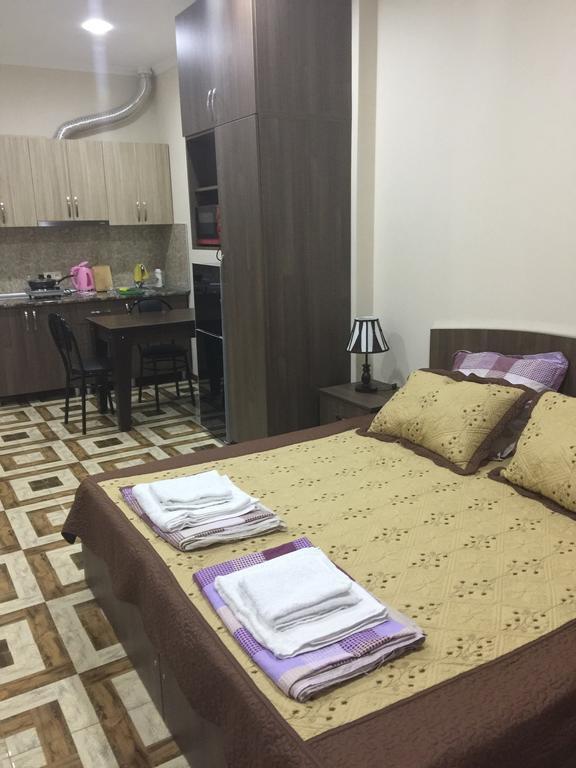 Apartment Pshavela 16 Batumi Exterior photo